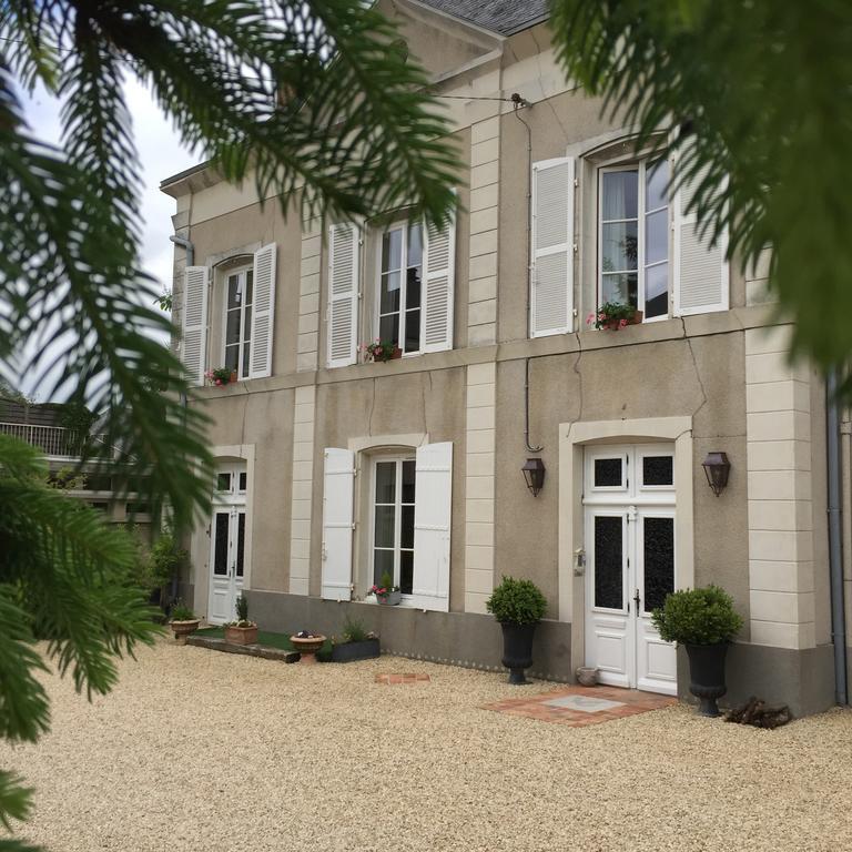 Villa des Glycines Thouars Exterior foto